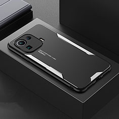 Coque Luxe Aluminum Metal Housse et Bumper Silicone Etui pour Xiaomi Mi 11 Pro 5G Argent