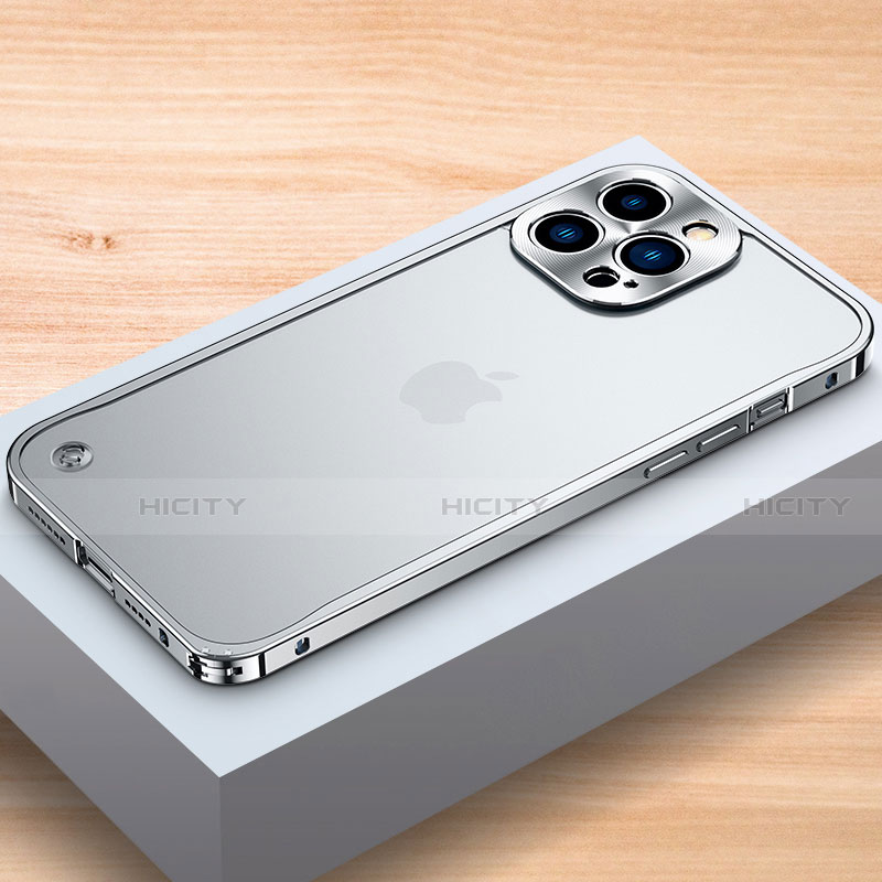 Coque Bumper Luxe Aluminum Metal Etui A04 pour Apple iPhone 13 Pro Max Argent Plus