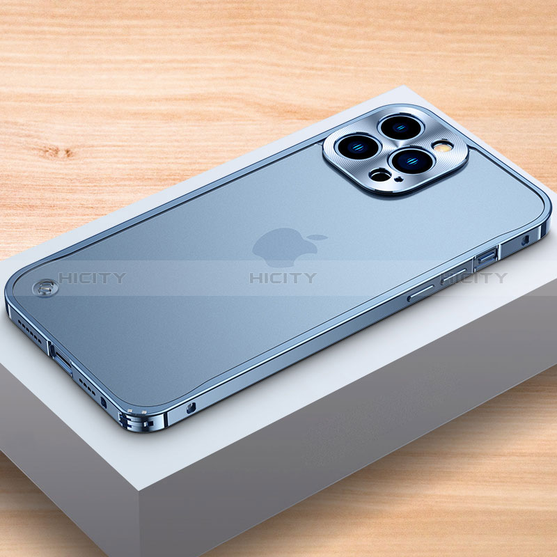 Coque Bumper Luxe Aluminum Metal Etui A04 pour Apple iPhone 15 Pro Bleu Plus