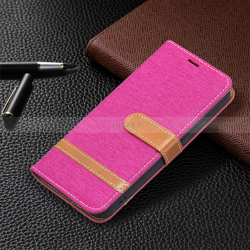 Coque Clapet Portefeuille Livre Tissu pour Apple iPhone 15 Rose Rouge Plus