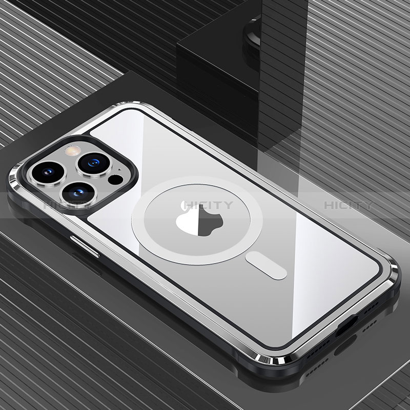 Coque Luxe Aluminum Metal Housse et Bumper Silicone Etui avec Mag-Safe Magnetic Magnetique QC1 pour Apple iPhone 13 Pro Argent Plus