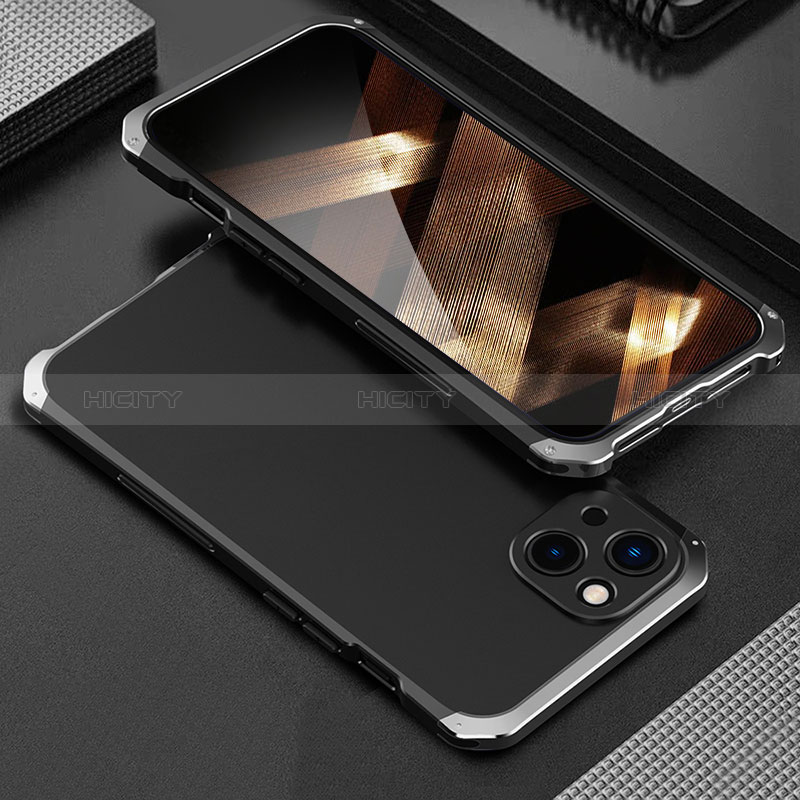 Coque Luxe Aluminum Metal Housse Etui 360 Degres pour Apple iPhone 15 Argent et Noir Plus