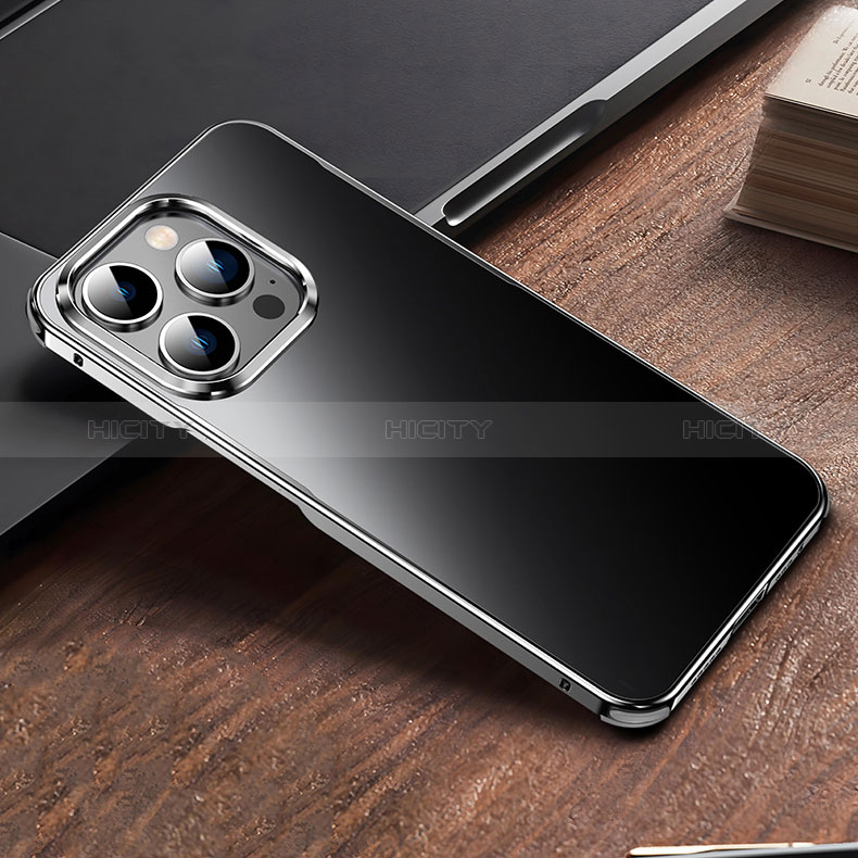 Coque Luxe Aluminum Metal Housse Etui TB1 pour Apple iPhone 15 Pro Plus