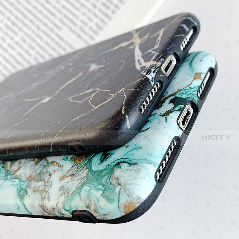 Coque Silicone Motif Fantaisie Souple Couleur Unie Etui Housse S11 pour Apple iPhone 11 Plus
