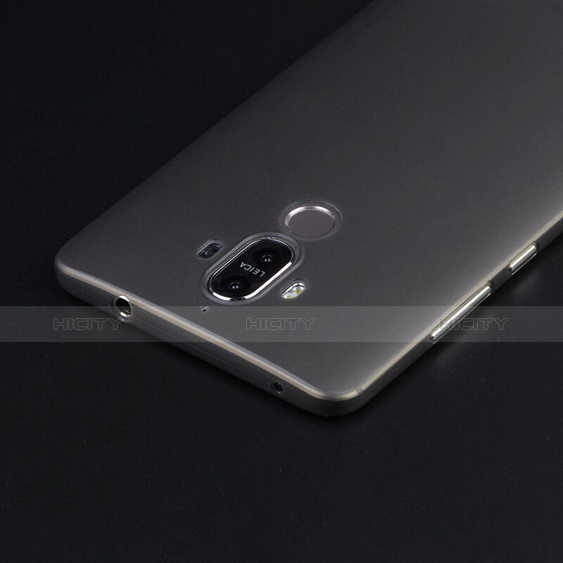 Etui Ultra Fine Silicone Souple pour Huawei Mate 9 Gris Plus